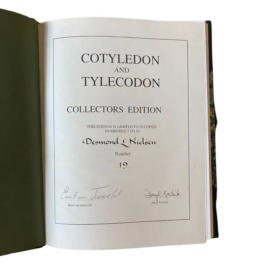 Cotyledon and Tylecodon – Collectors Edition